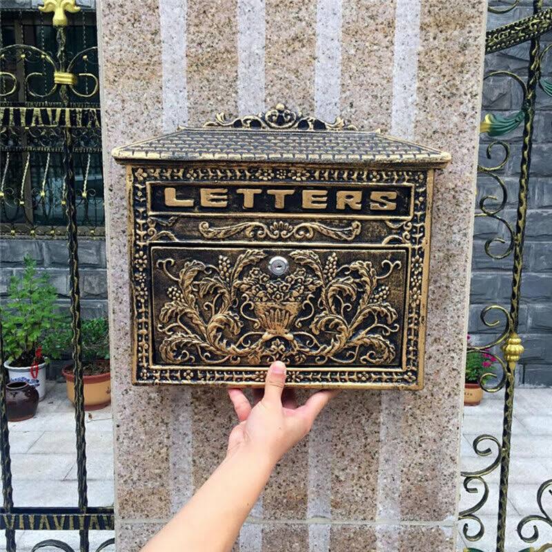 Cast Aluminum Locking Wall Mount Mailbox Z1085