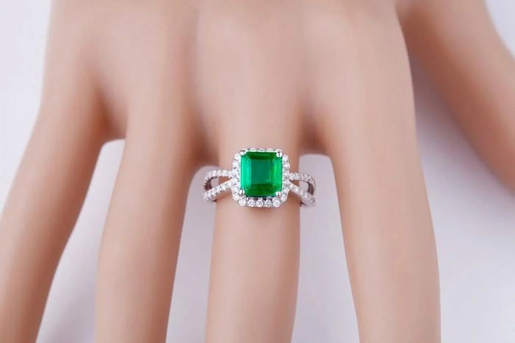 10k White Gold Princess Cut Emerald Engagement Ring F383