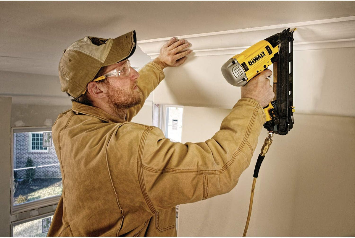 15 Gauge Angle Finish Nailer O53035