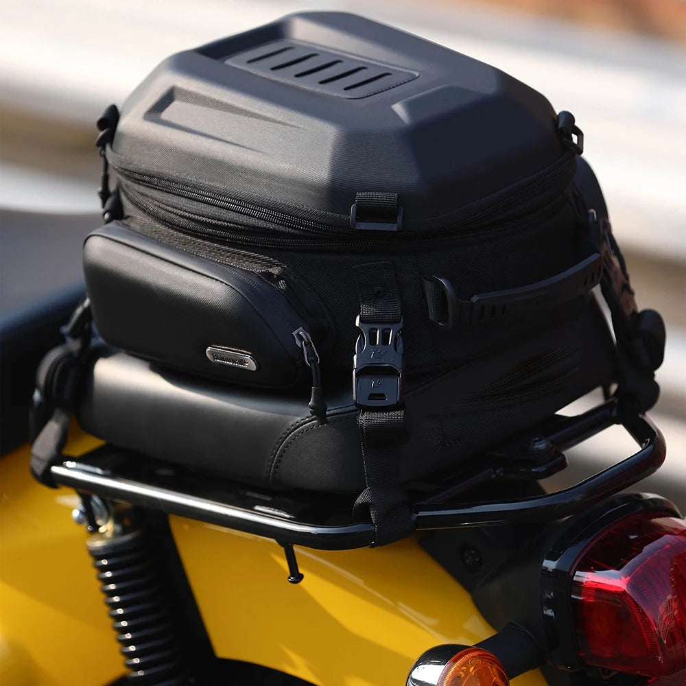 Universal Rearseat Motorcycle Bag 12-18L X66627