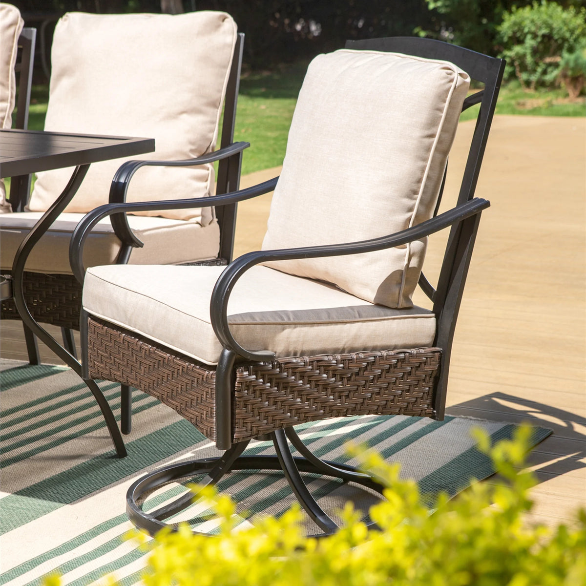 7-Piece Patio Dining Set with Swivel Wicker Chairs and Cushions G204