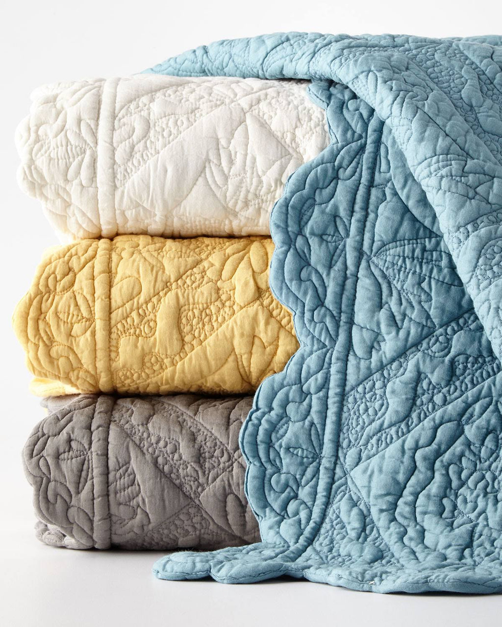 Gray Queen Quilt Z4926