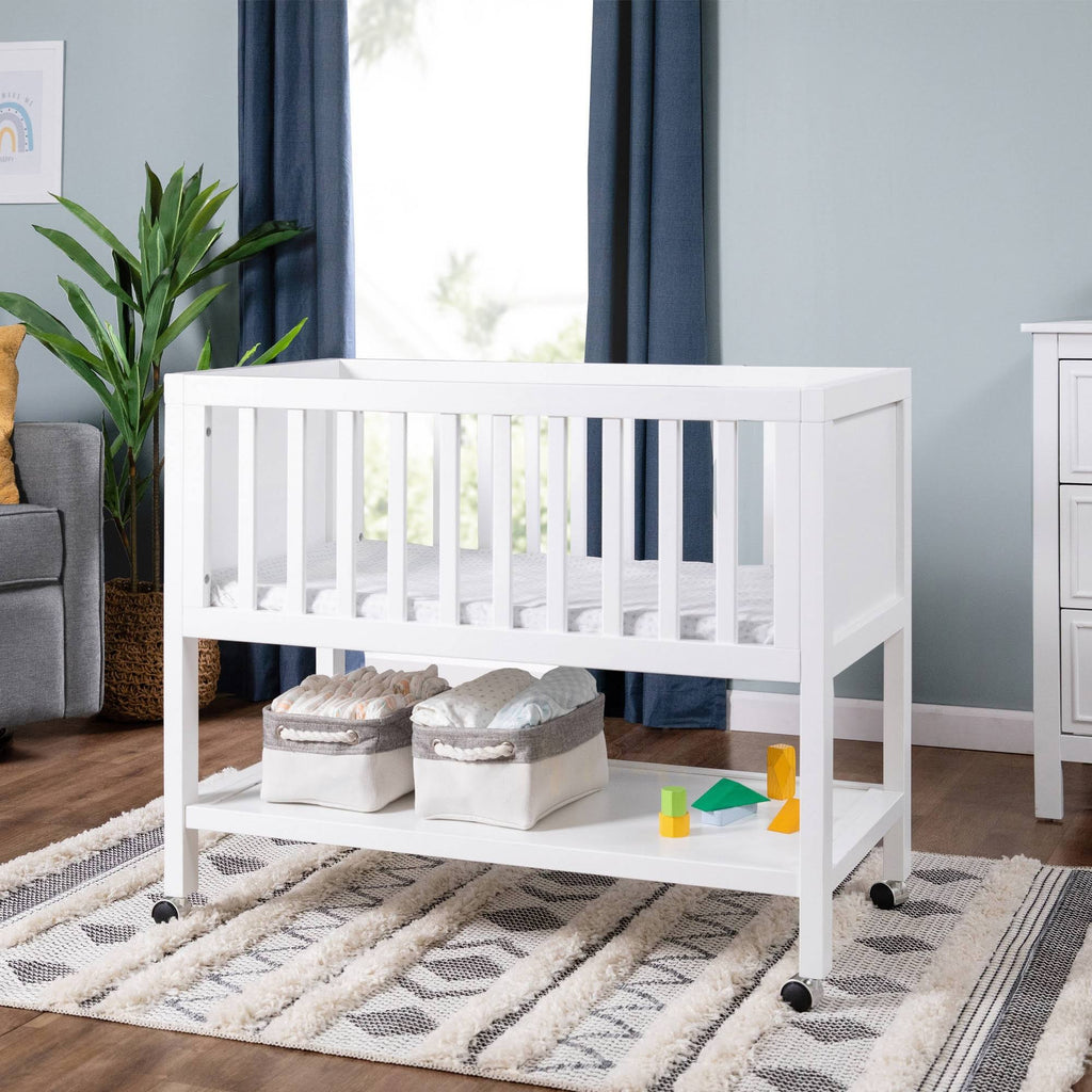 White Portable Bassinet E79708