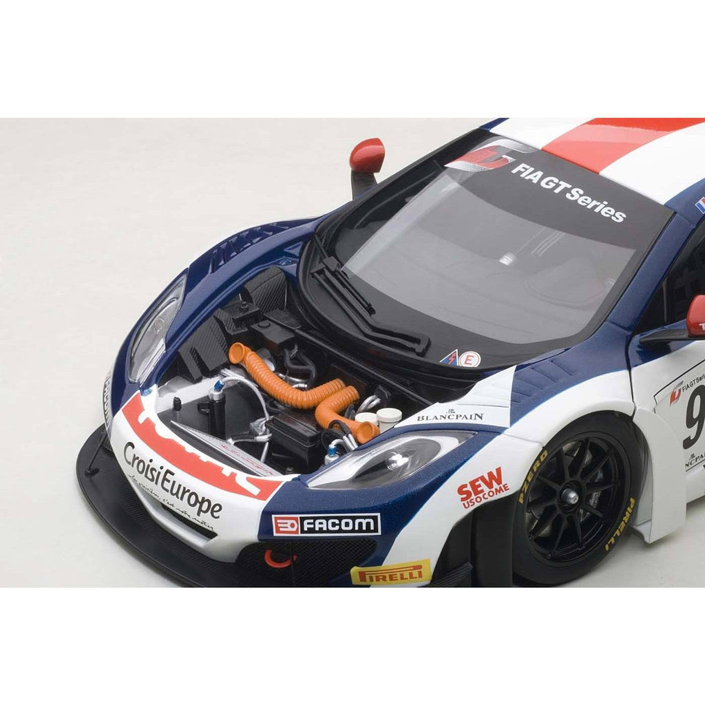McLaren 12C GT3 Red Bull 1/18 by AUTOart I873903