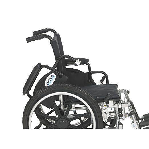 Viper Wheelchair with Flip Back Removable Arms N355