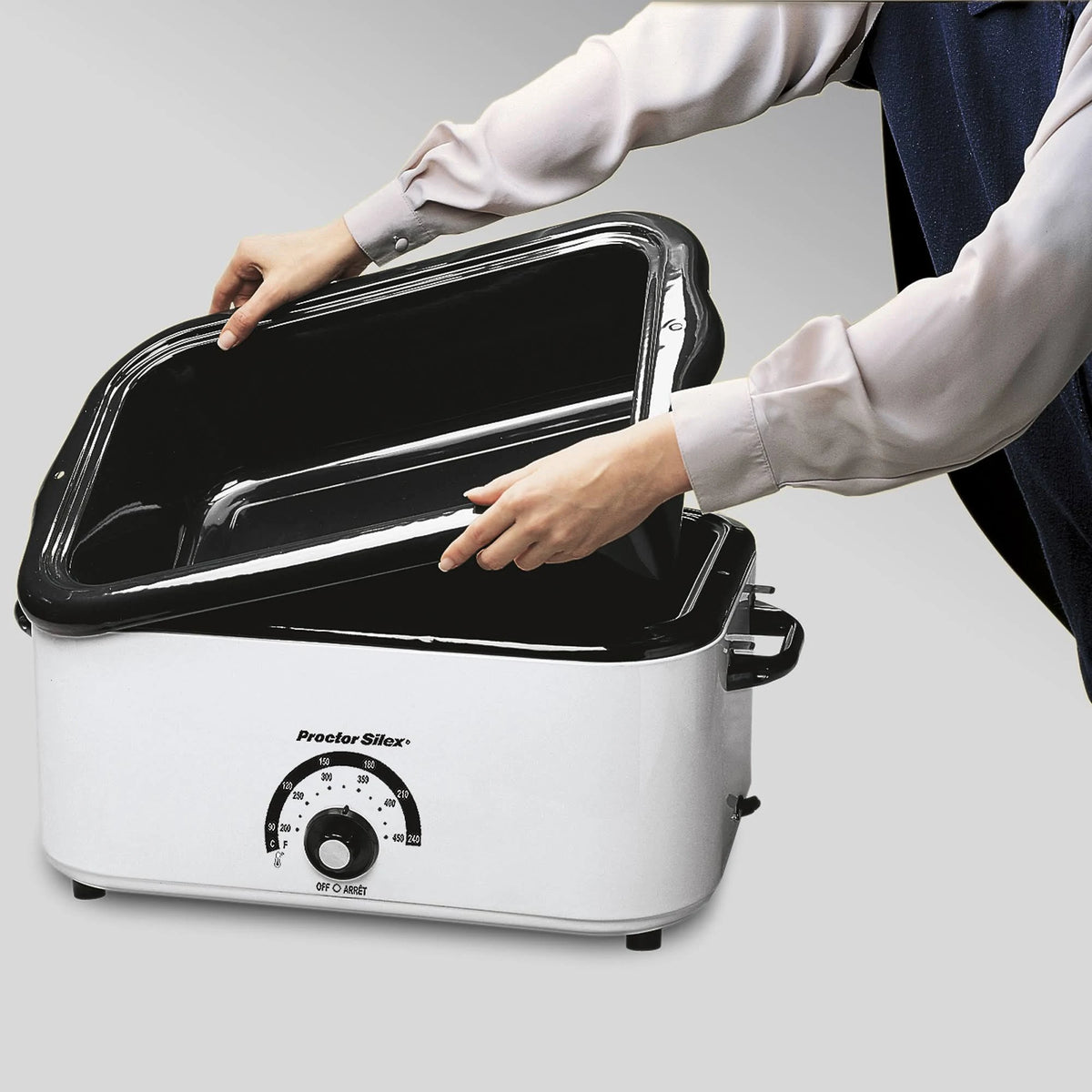 18 Quart Roaster Oven V53320