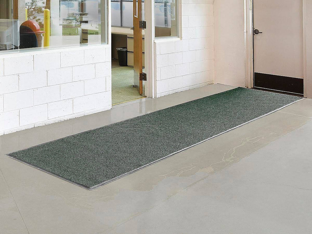 Carpeted runner, green, 4ft. x 16ft. I872