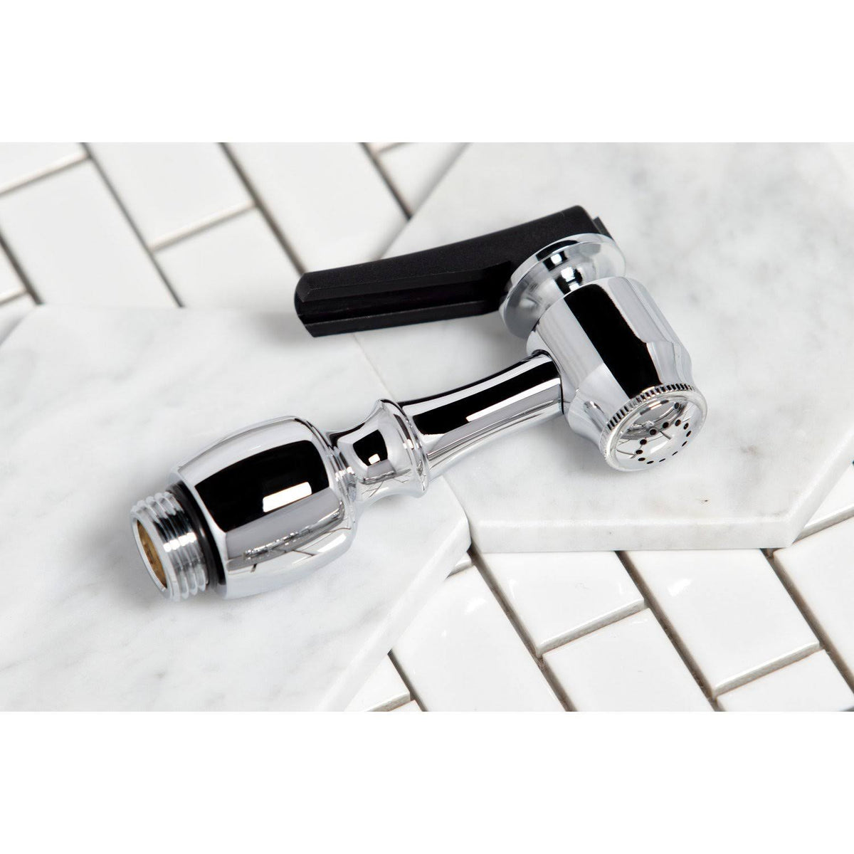 Kitchen Faucet with Brass Sprayer Q57473