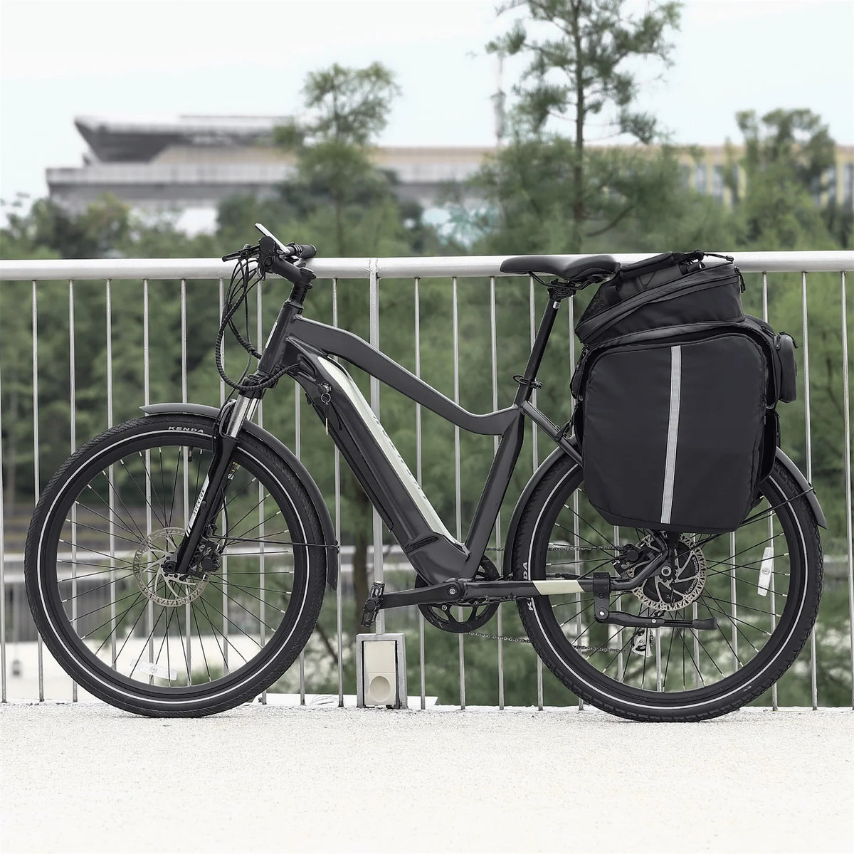 Expandable Large Capacity E-Bike Battery Bag B54005