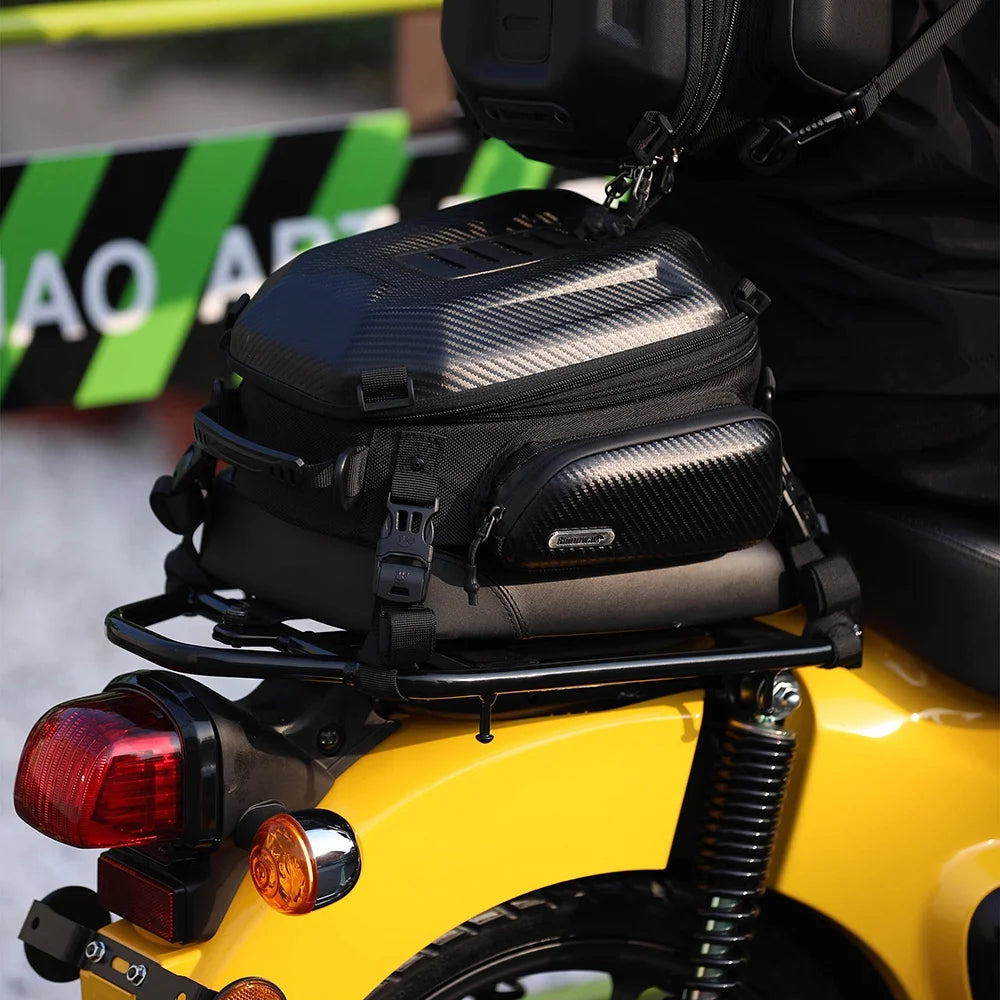 Universal Rearseat Motorcycle Bag 12-18L X66627
