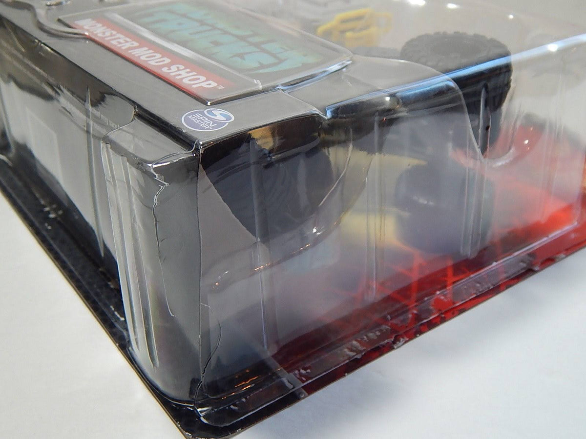 1:64 Scale Terramax Truck Vehicle D9772