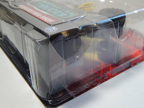 1:64 Scale Terramax Truck Vehicle D9772