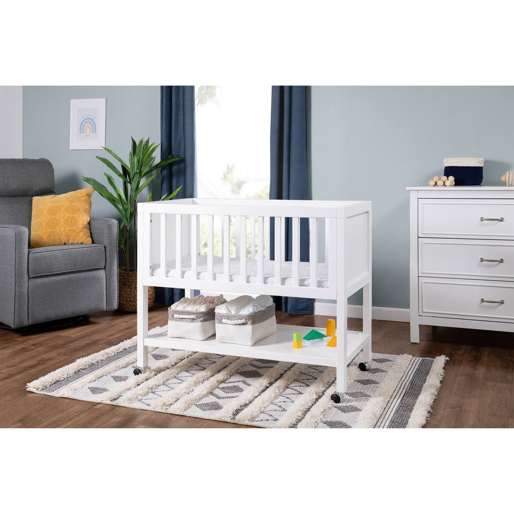 White Portable Bassinet E79708